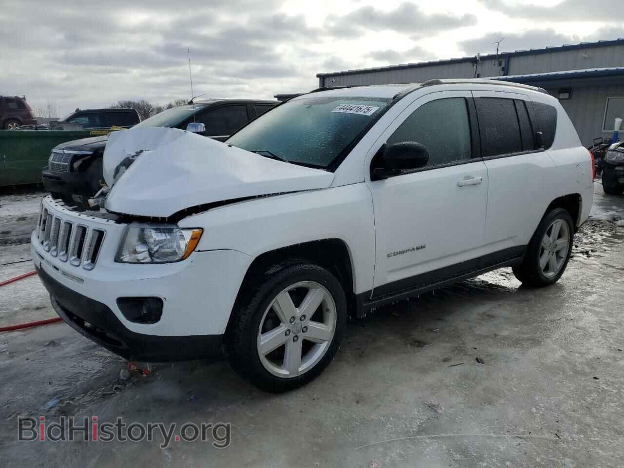 Photo 1J4NF5FB5BD210965 - JEEP COMPASS 2011