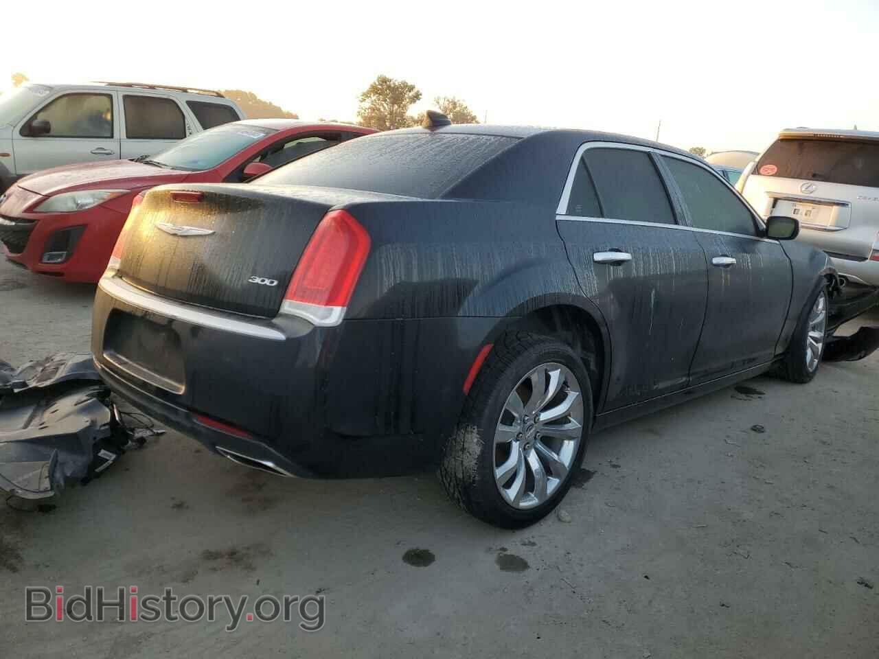 2019 CHRYSLER 300 - VIN: 2C3CCAEGXKH606022 - Фото 3