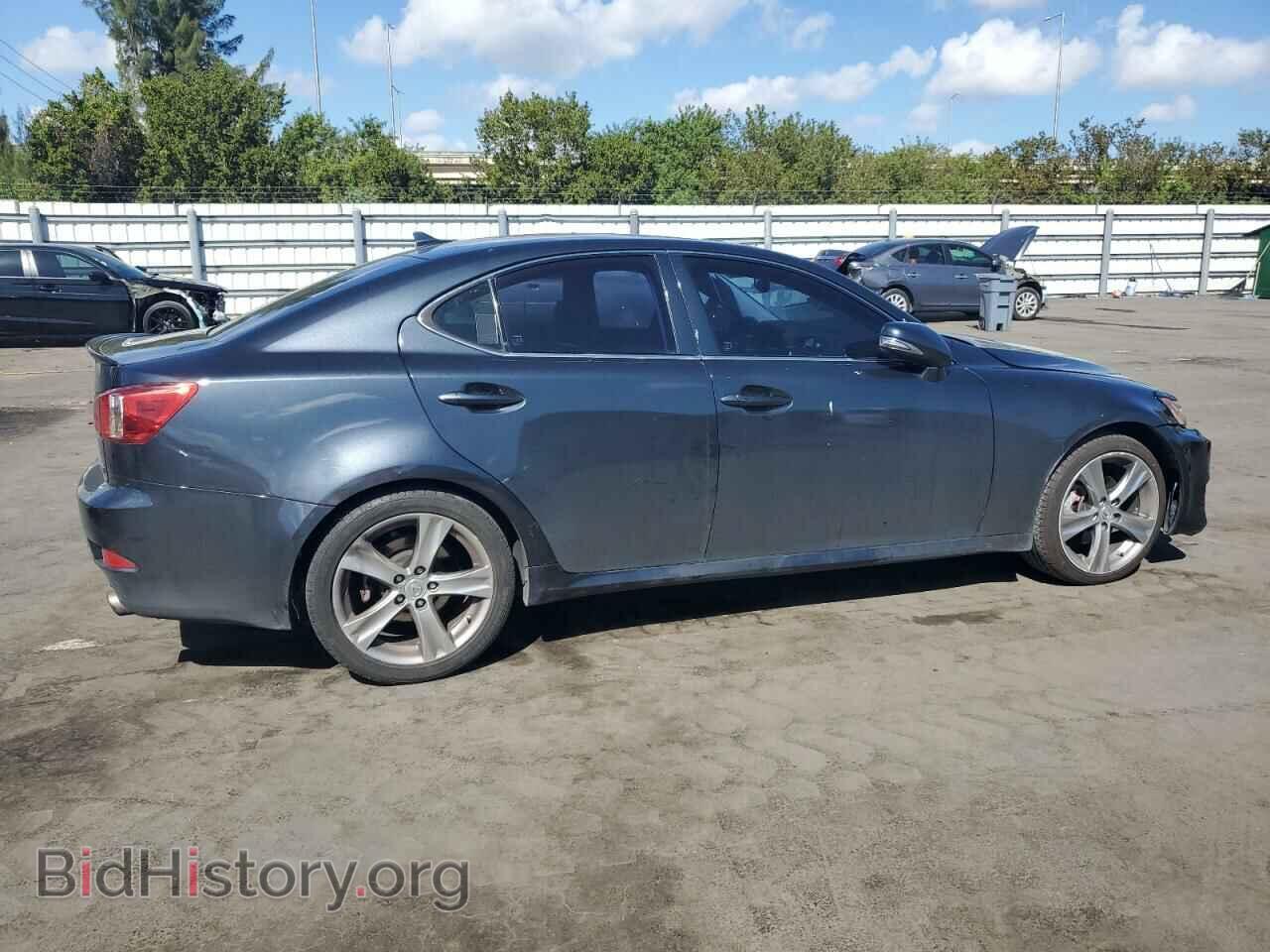 2011 LEXUS IS - VIN: JTHBF5C23B5138850 - Photo 3