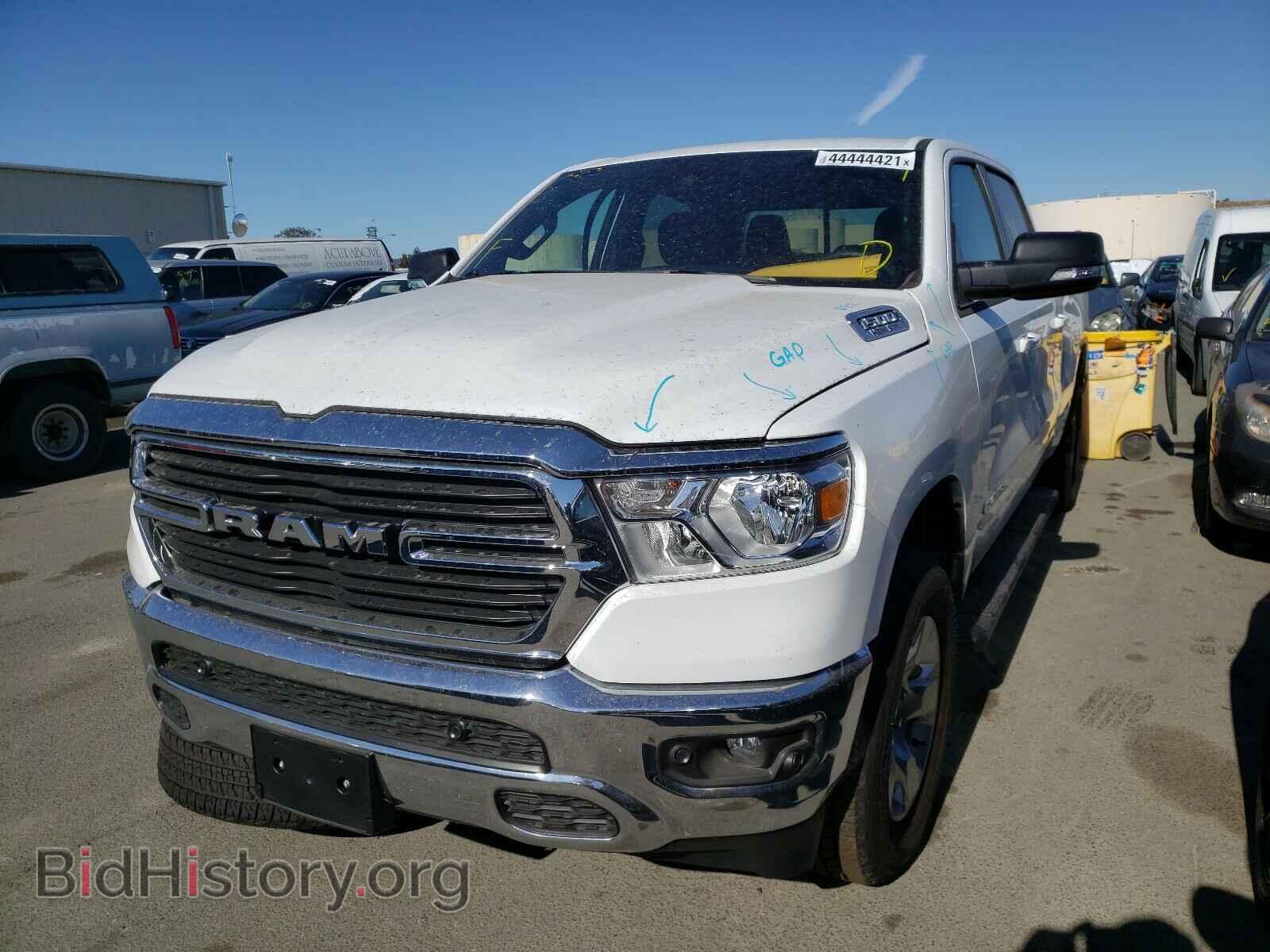 2021 RAM 1500 - VIN: 1C6SRFMT2MN648221 - Фото 2