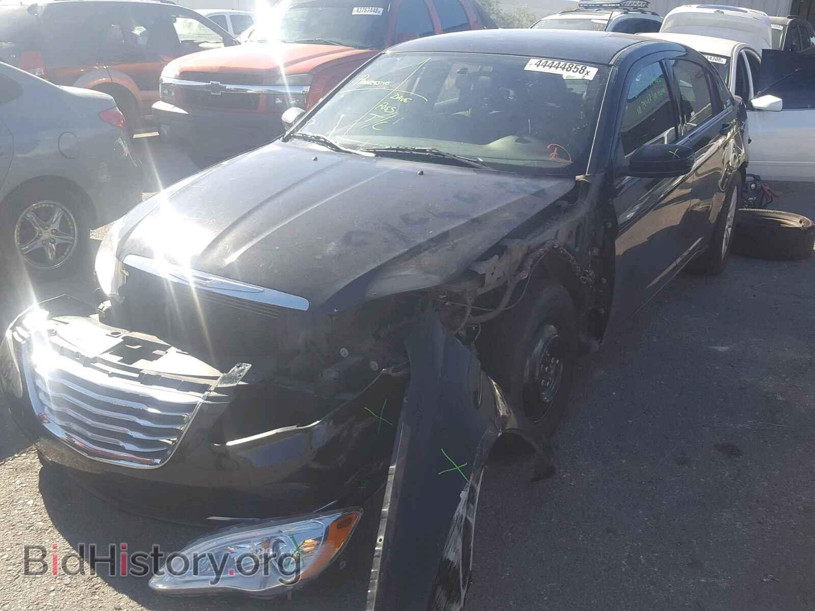 2012 CHRYSLER 200 - VIN: 1C3CCBAB3CN256659 - Фото 2
