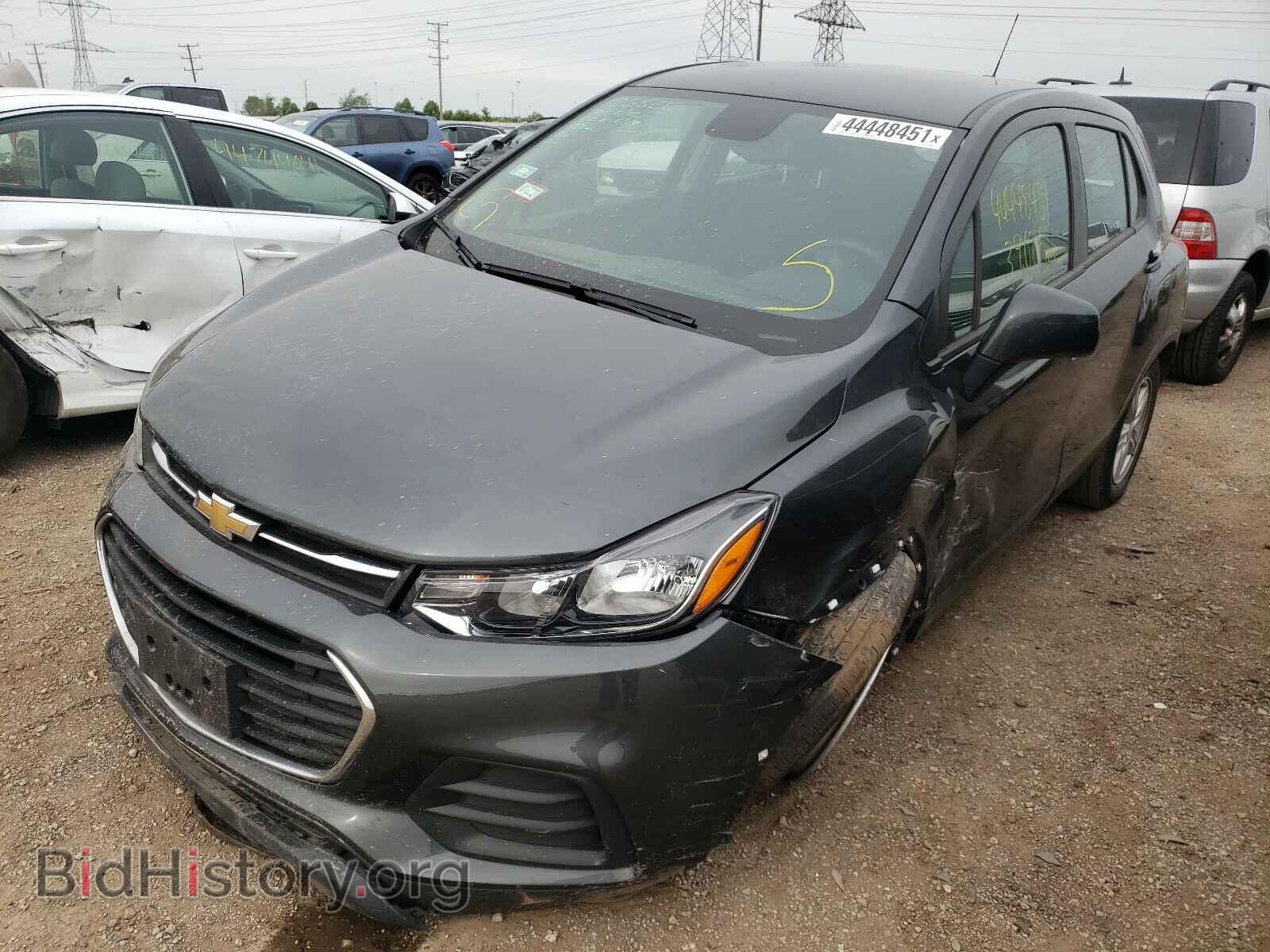 2019 CHEVROLET TRAX - VIN: 3GNCJKSB3KL406050 - Фото 2