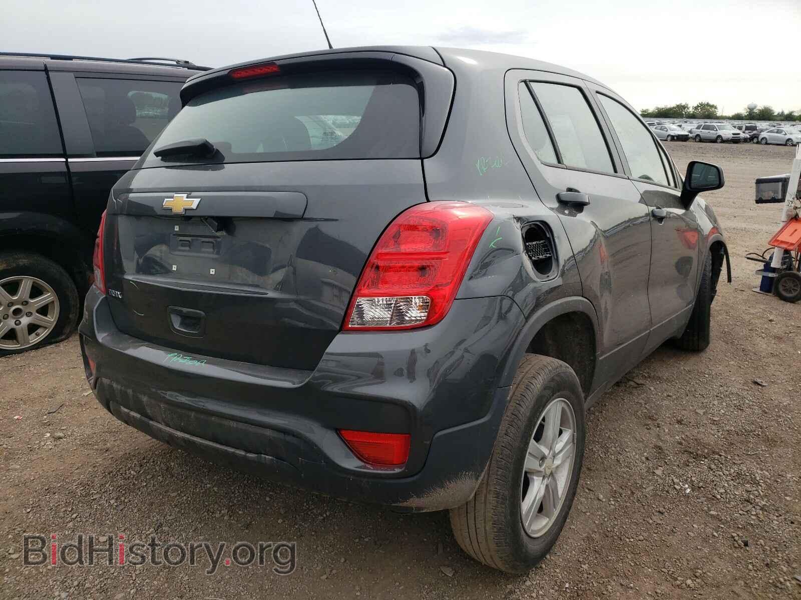 2019 CHEVROLET TRAX - VIN: 3GNCJKSB3KL406050 - Фото 4
