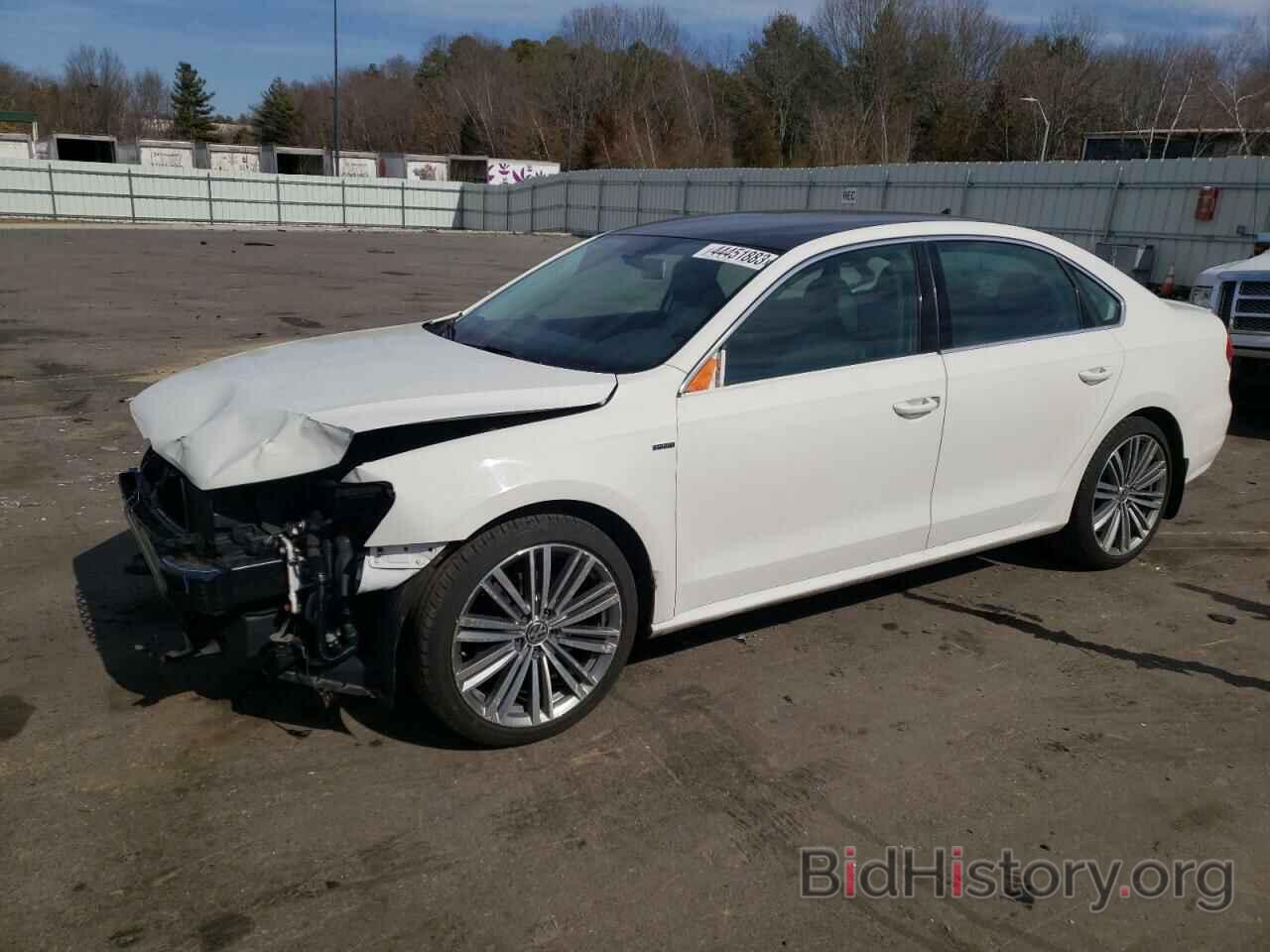 Photo 1VWBT7A33FC058416 - VOLKSWAGEN PASSAT 2015