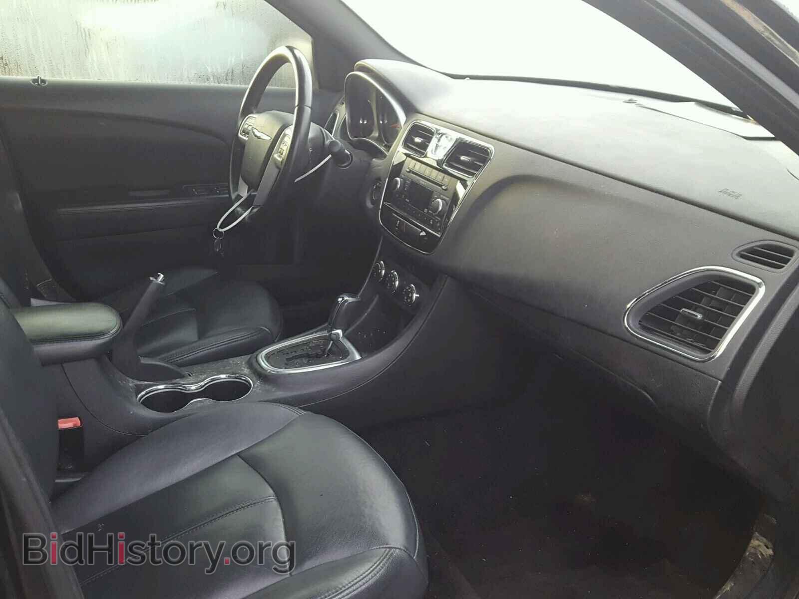 Photo 1C3BC1FBXBN565980 - CHRYSLER 200 2011