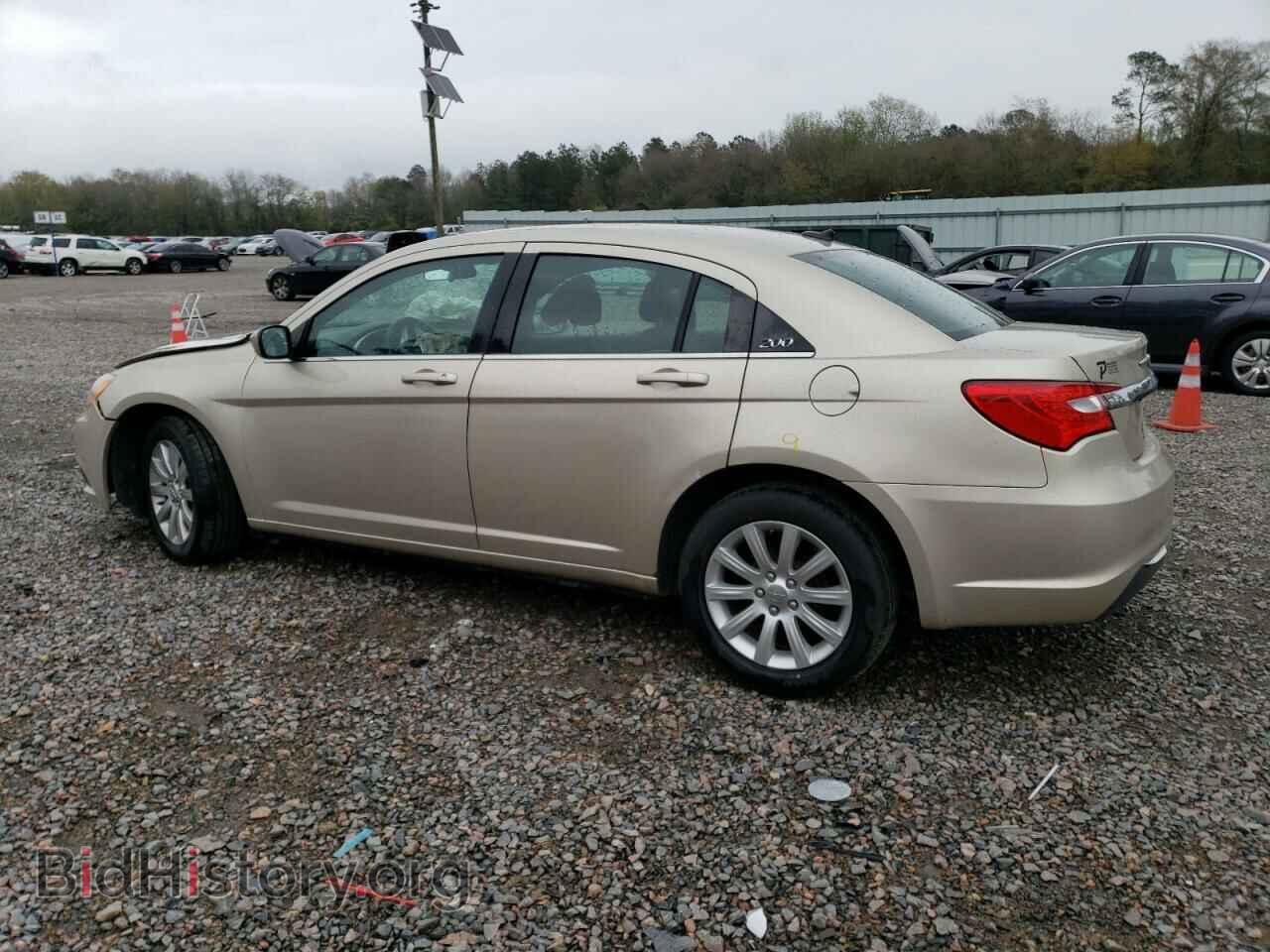 2013 CHRYSLER 200 - VIN: 1C3CCBBB3DN765036 - Photo 2