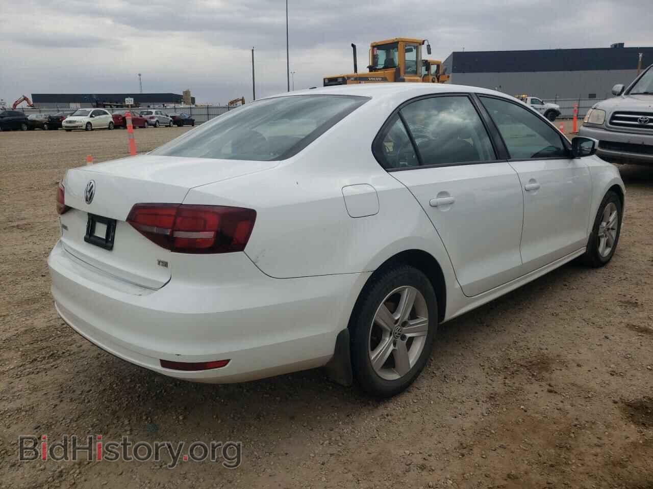 2017 VOLKSWAGEN JETTA - VIN: 3VW2B7AJ7HM346541 - Фото 4