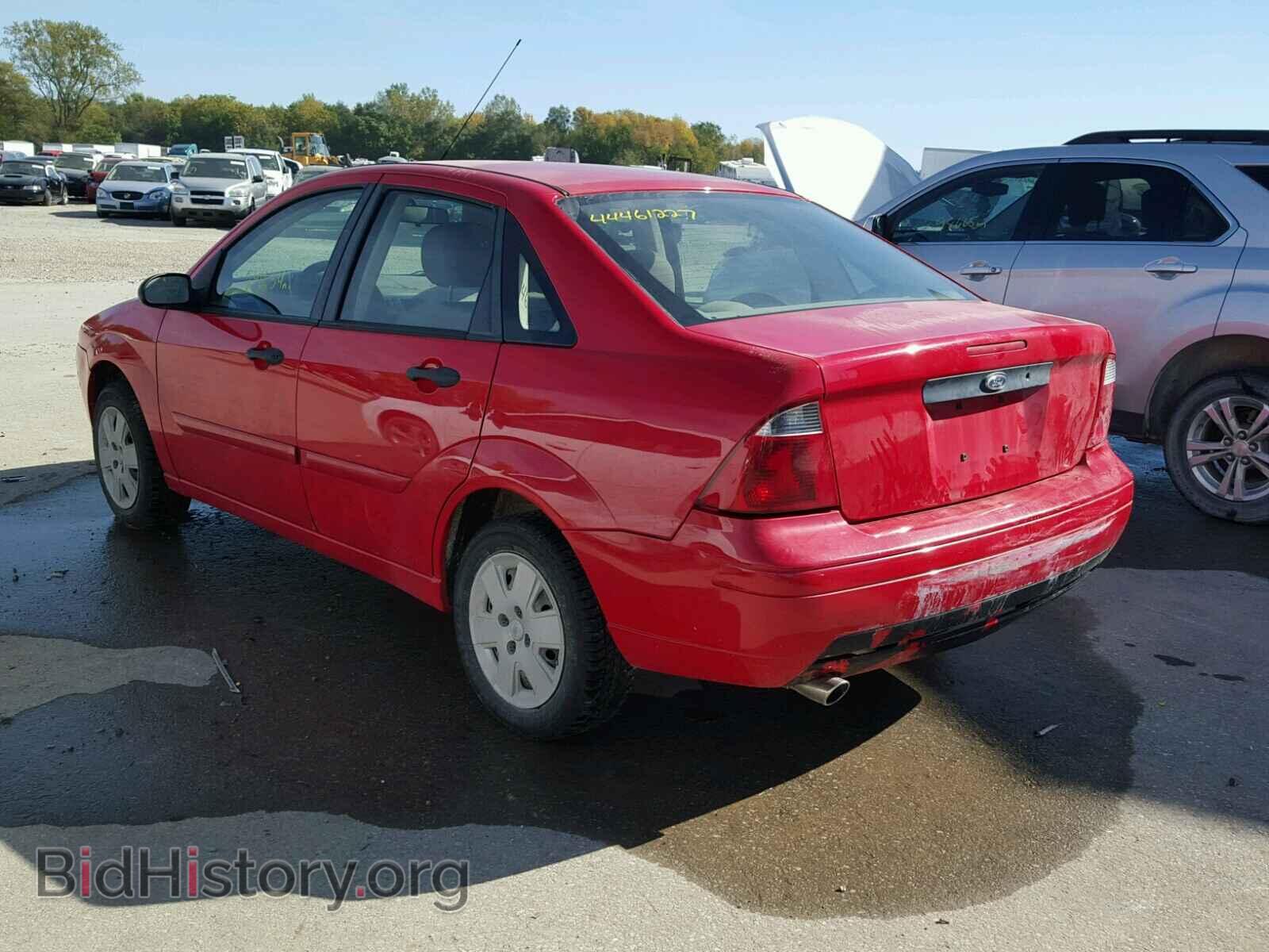 2007 FORD FOCUS - VIN: 1FAHP34N07W281915 - Photo 3