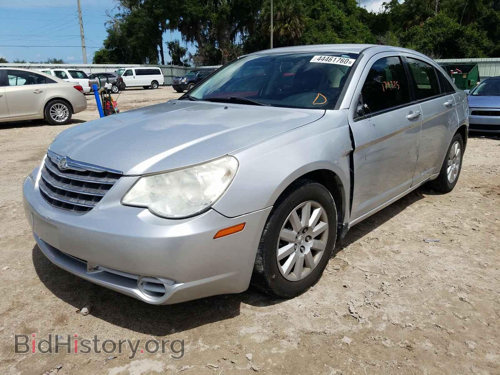 2010 CHRYSLER SEBRING - VIN: 1C3CC4FB4AN223557 - Фото 2