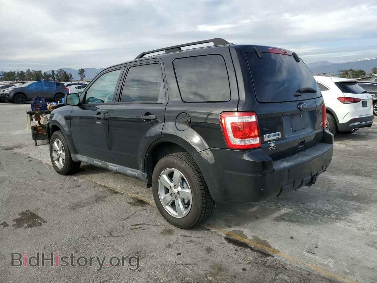 2011 FORD ESCAPE - VIN: 1FMCU9DG7BKB24976 - Фото 2