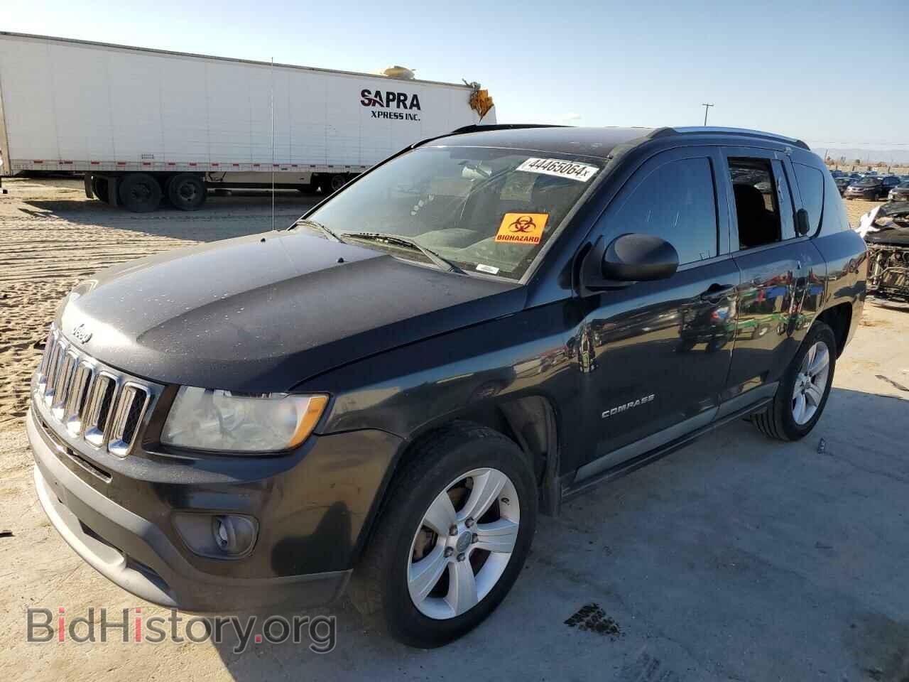 Photo 1J4NT1FBXBD159559 - JEEP COMPASS 2011