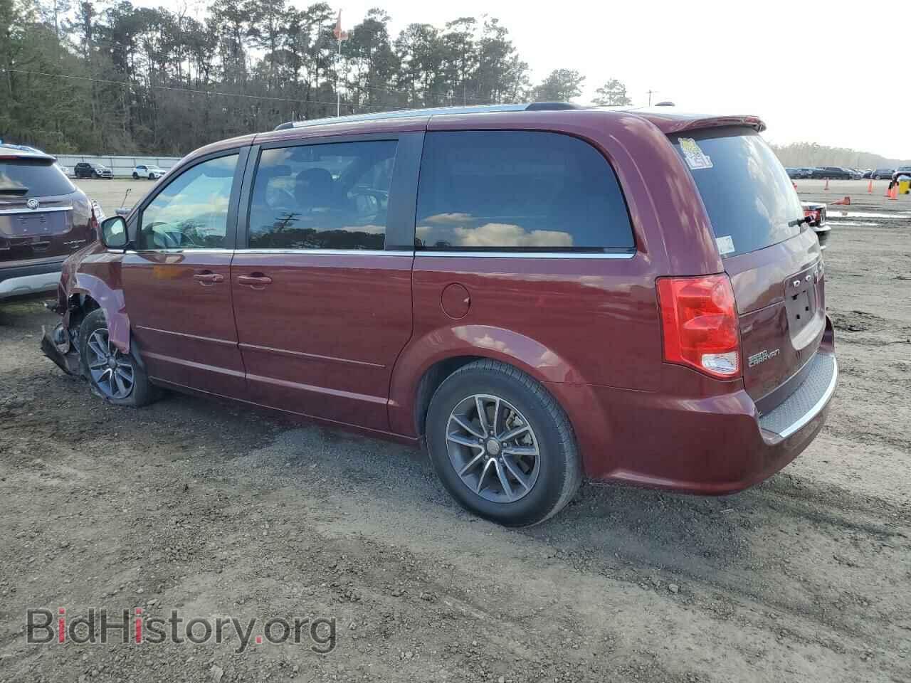 2017 DODGE CARAVAN - VIN: 2C4RDGCG9HR574563 - Photo 2