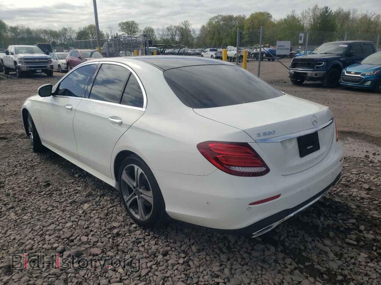 2018 MERCEDES-BENZ E-CLASS - VIN: WDDZF4KB7JA347404 - Фото 3