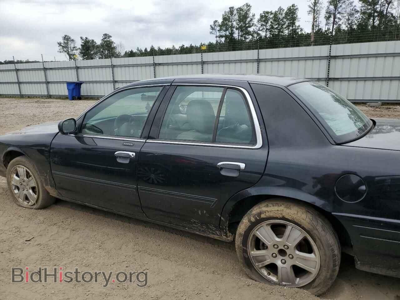 2011 FORD CROWN VIC - VIN: 2FABP7EV1BX177488 - Фото 2