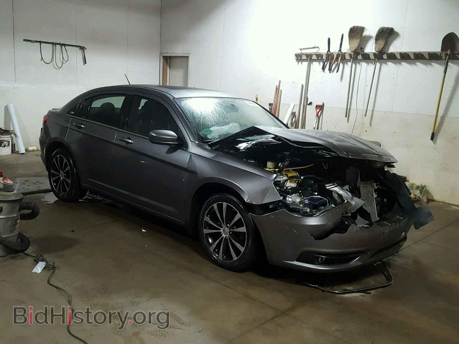 Фотография 1C3BC8FG2BN577710 - CHRYSLER 200 2011