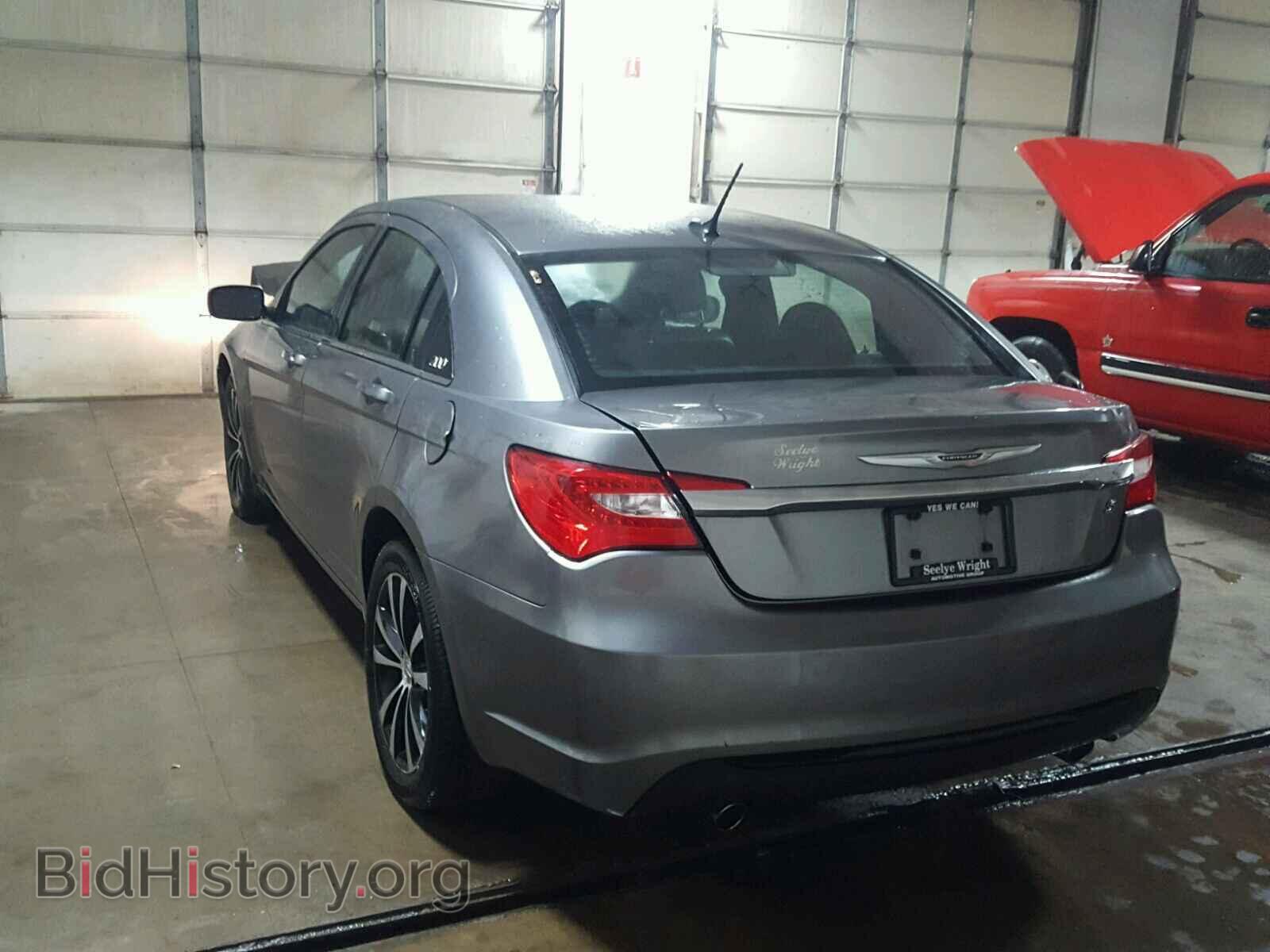 2011 CHRYSLER 200 - VIN: 1C3BC8FG2BN577710 - Фото 3