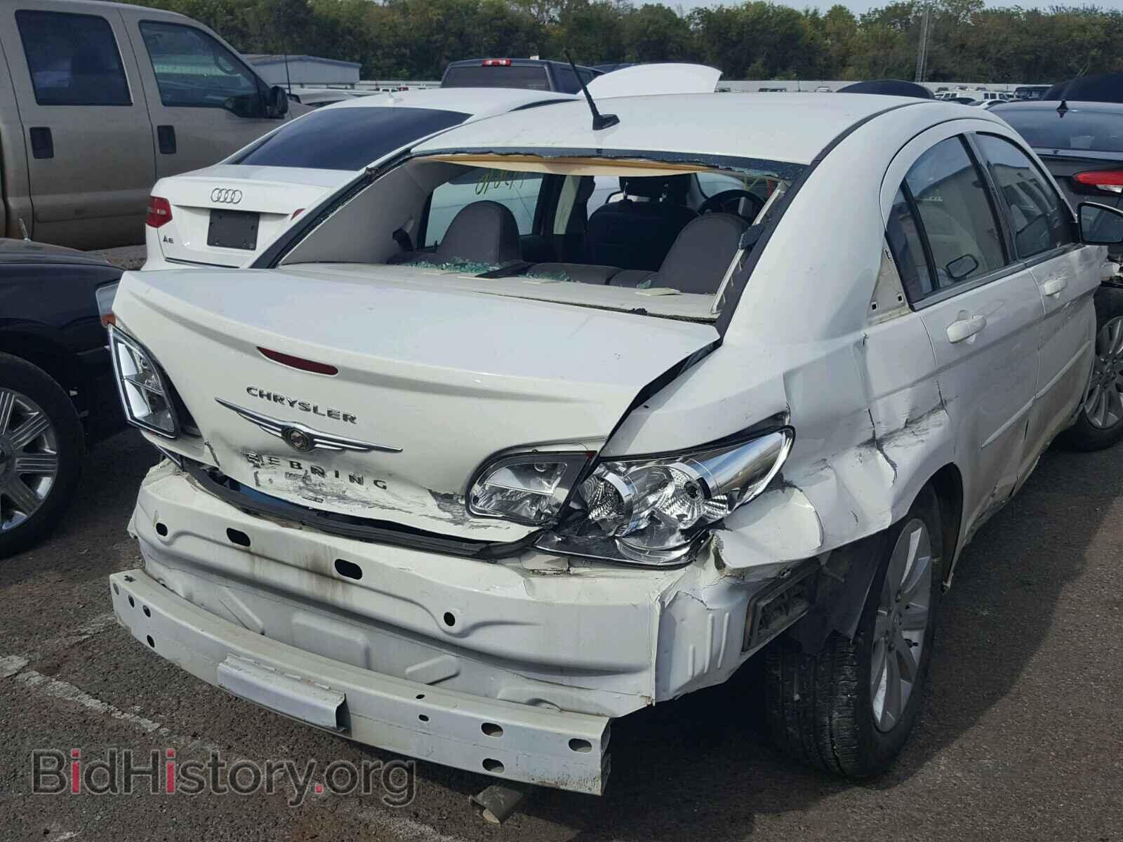 2010 CHRYSLER SEBRING - VIN: 1C3CC5FD6AN132667 - Фото 4