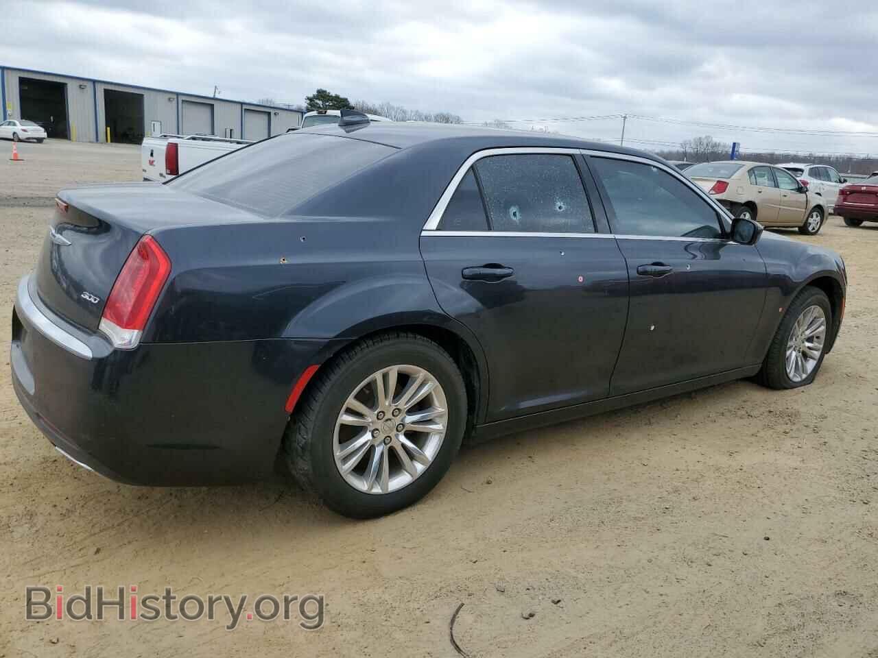 2017 CHRYSLER 300 - VIN: 2C3CCAAG4HH542459 - Фото 3