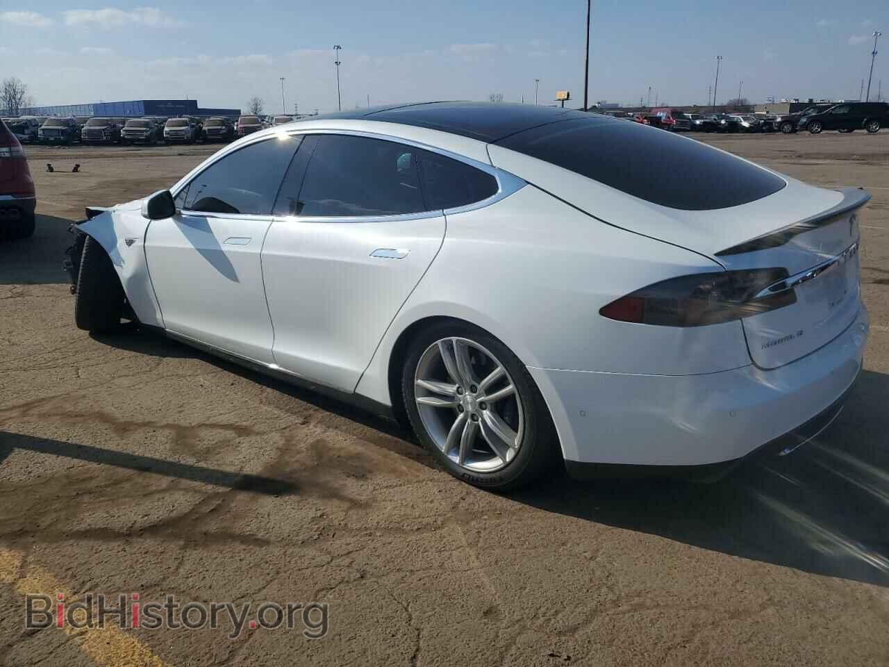 2015 TESLA MODEL S - VIN: 5YJSA1E22FF116266 - Photo 2