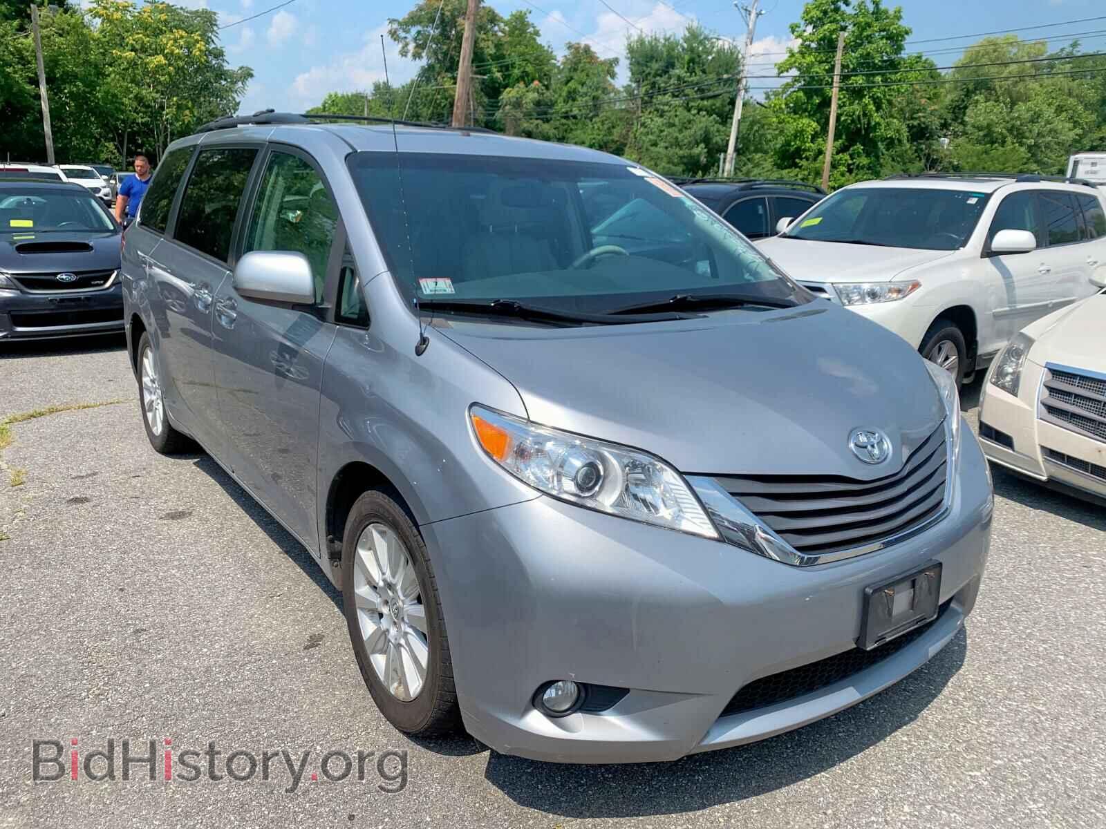 Photo 5TDDK3DC0DS053656 - TOYOTA SIENNA XLE 2013