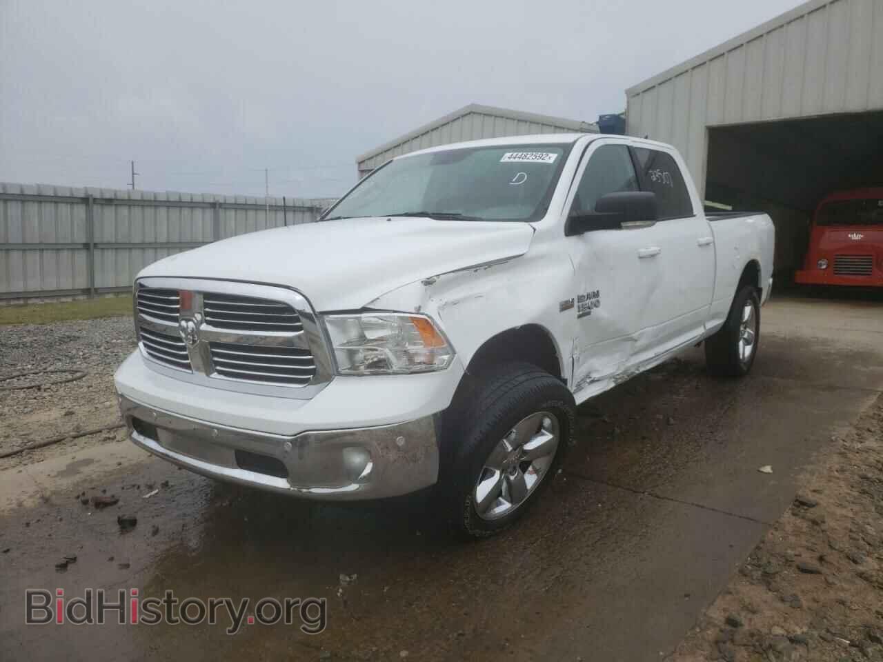 2019 RAM 1500 - VIN: 1C6RR7TT7KS623609 - Фото 2