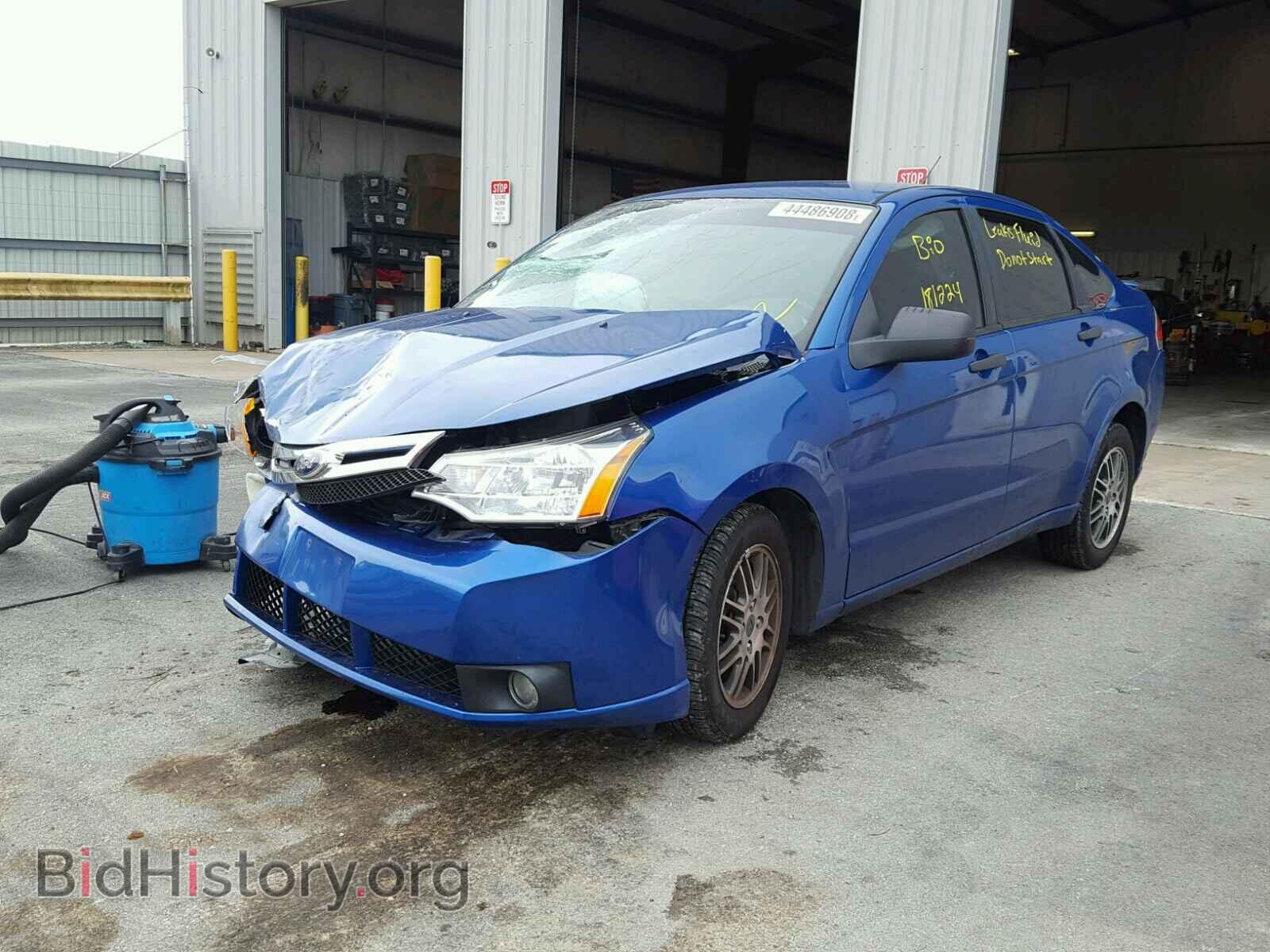 2011 FORD FOCUS - VIN: 1FAHP3FN0BW180007 - Фото 2