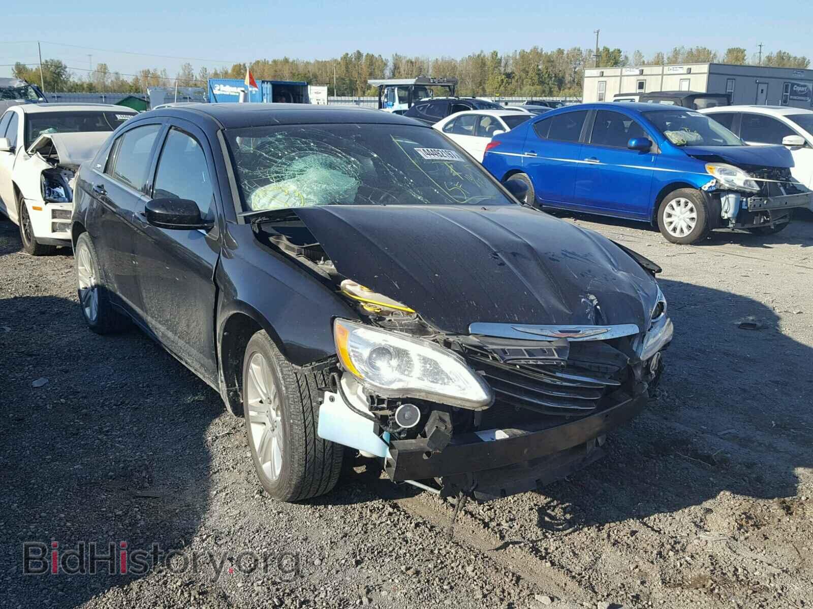 Photo 1C3BC1FB0BN611557 - CHRYSLER 200 2011