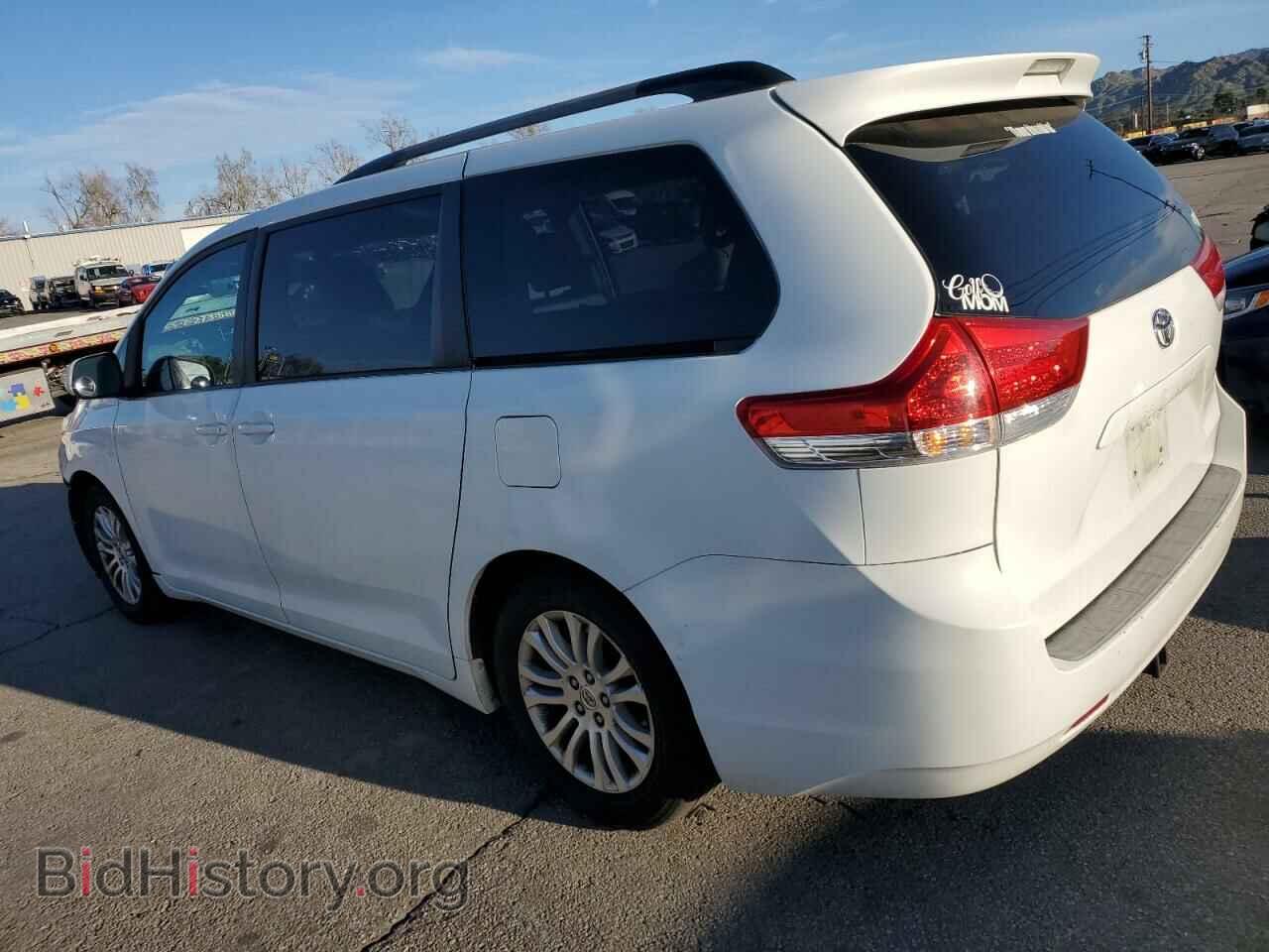 2011 TOYOTA All Models - VIN: 5TDYK3DC8BS038451 - Фото 2