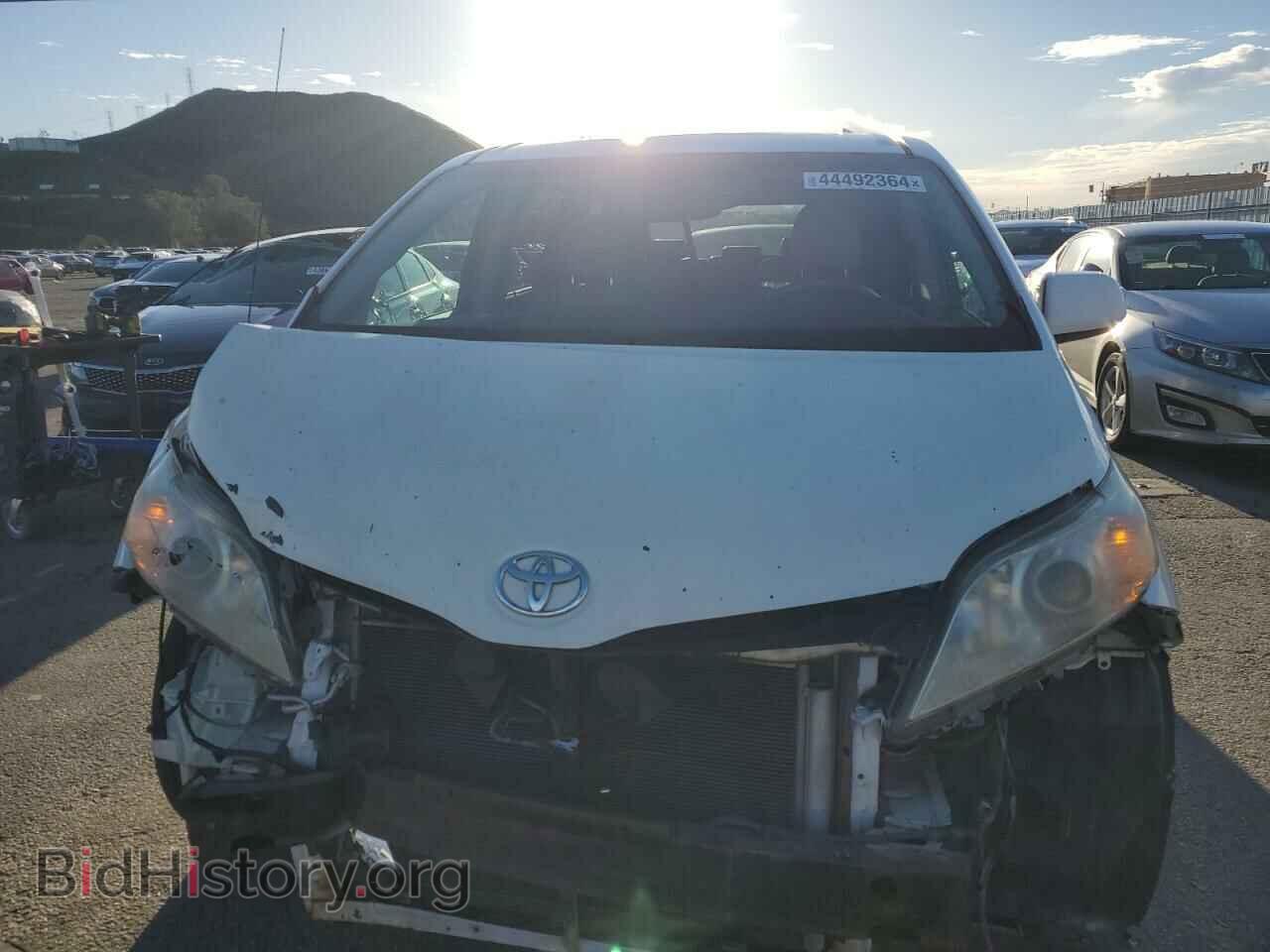 2011 TOYOTA All Models - VIN: 5TDYK3DC8BS038451 - Фото 5