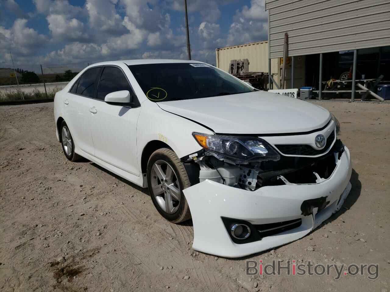 Photo 4T1BF1FK3EU379819 - TOYOTA CAMRY 2014