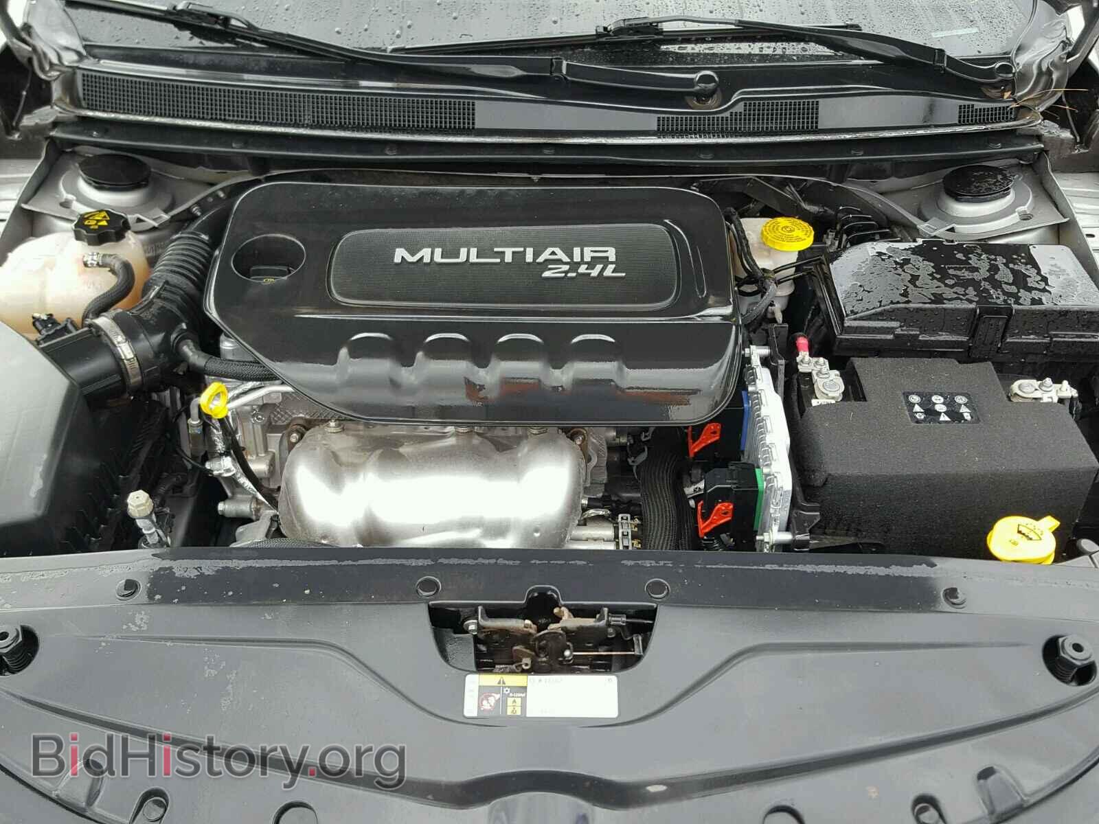 2016 CHRYSLER 200 - VIN: 1C3CCCAB8GN142202 - Фото 7