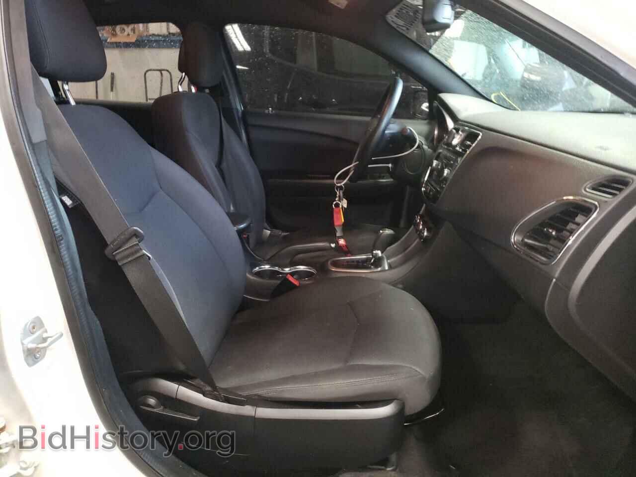 2013 CHRYSLER 200 - VIN: 1C3CCBAG2DN721459 - Photo 5