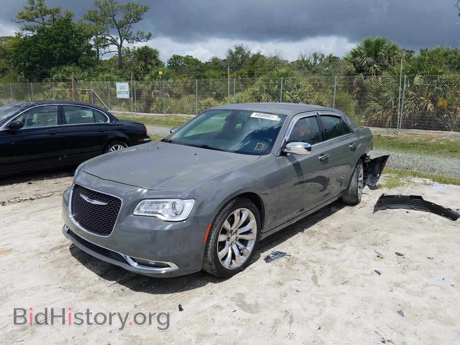 2018 CHRYSLER 300 - VIN: 2C3CCAEG5JH168024 - Фото 2