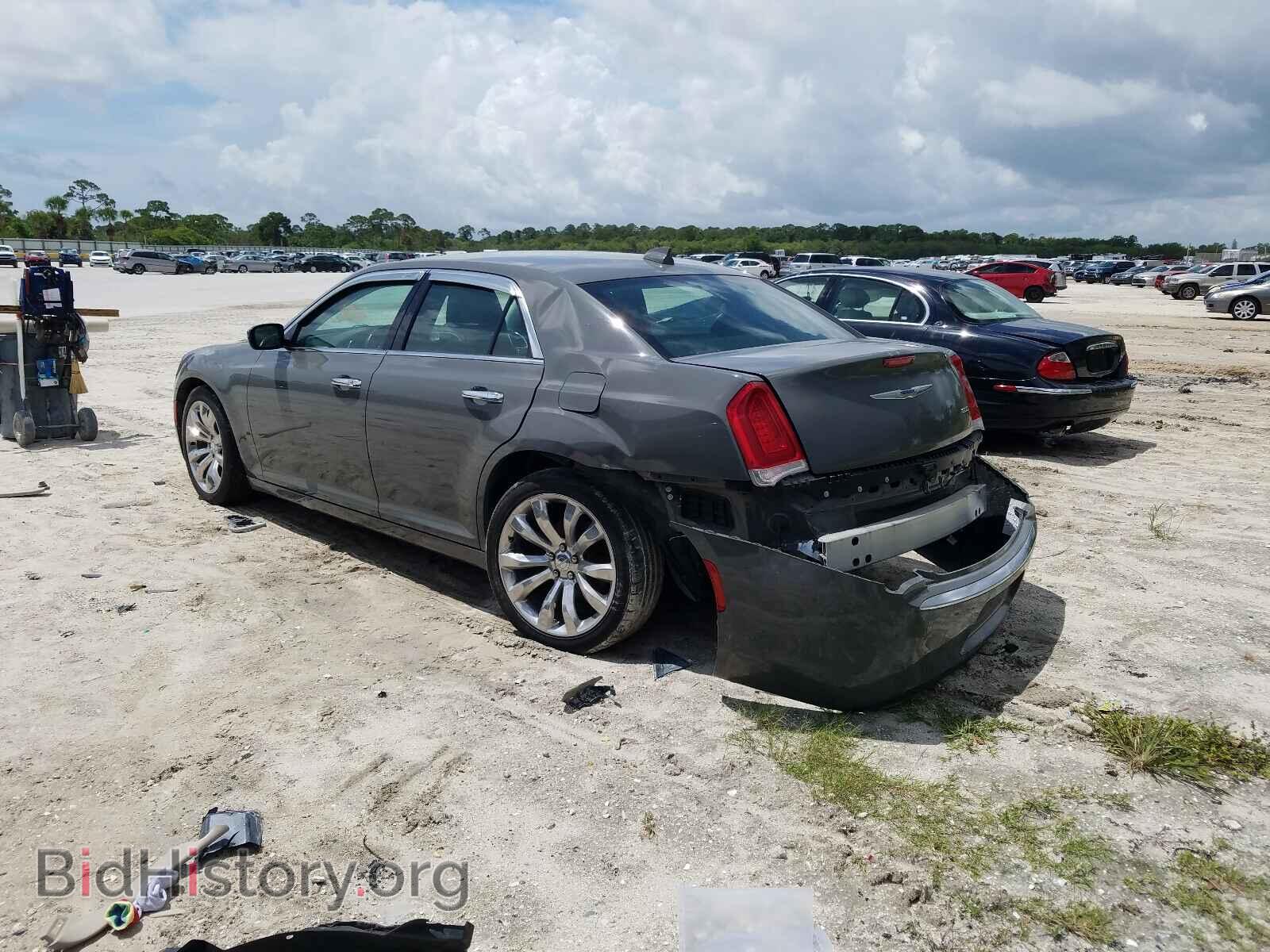 2018 CHRYSLER 300 - VIN: 2C3CCAEG5JH168024 - Фото 3