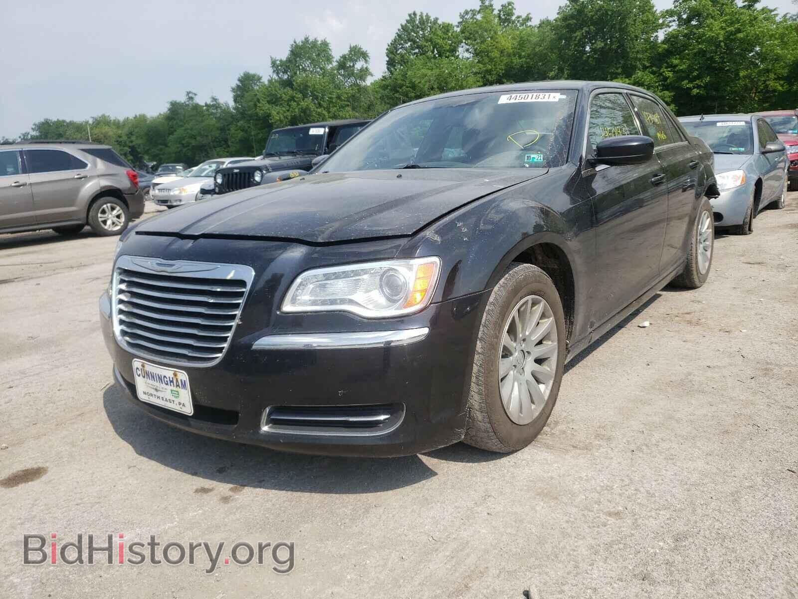 2012 CHRYSLER 300 - VIN: 2C3CCAAG3CH116979 - Фото 2
