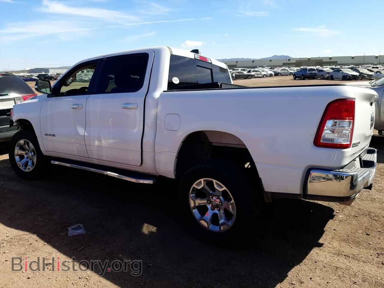 2020 RAM 1500 - VIN: 1C6SRFFT0LN111410 - Фото 2