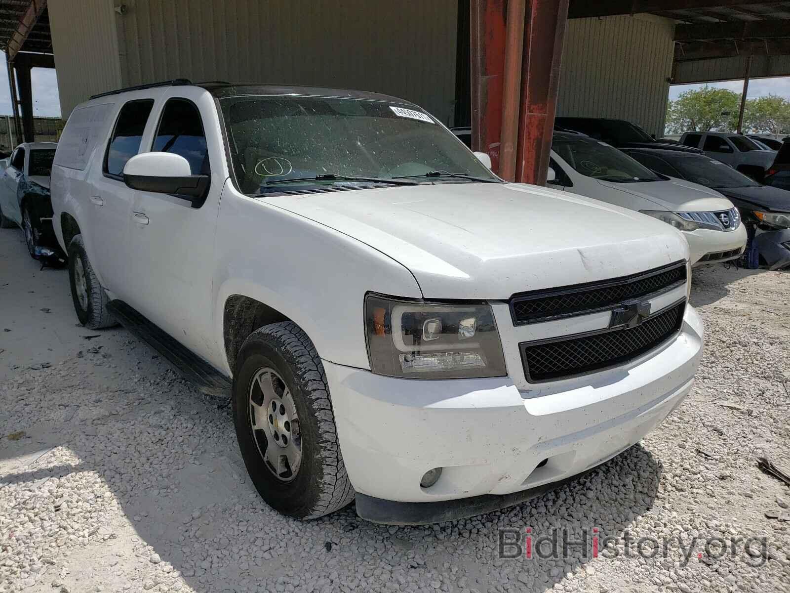 Photo 1GNUCHE01AR166483 - CHEVROLET SUBURBAN 2010