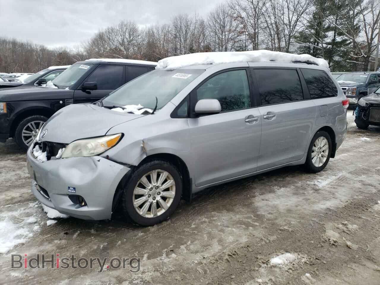 Photo 5TDDK3DC1BS023868 - TOYOTA All Models 2011