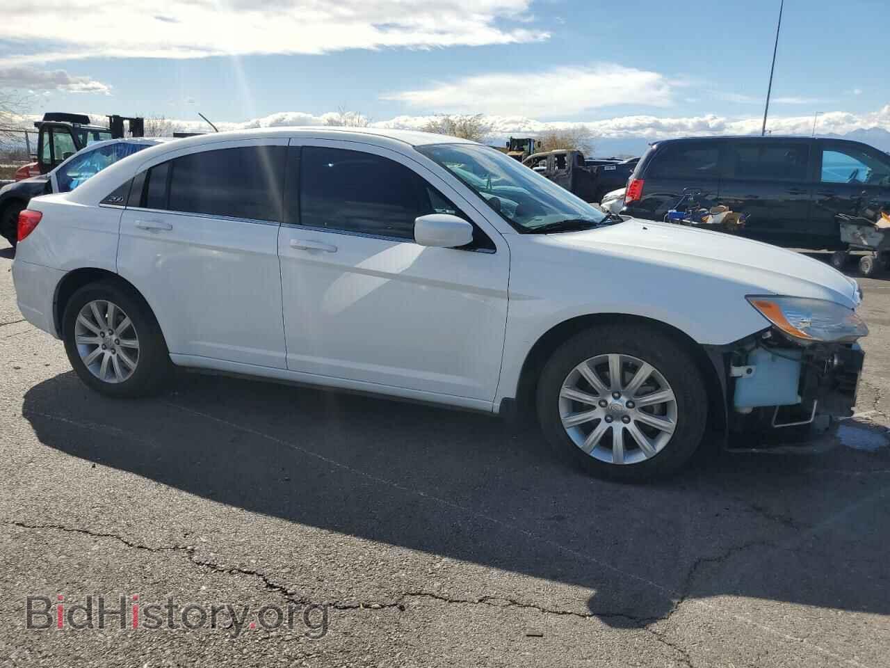 2013 CHRYSLER 200 - VIN: 1C3CCBBB2DN683752 - Фото 4