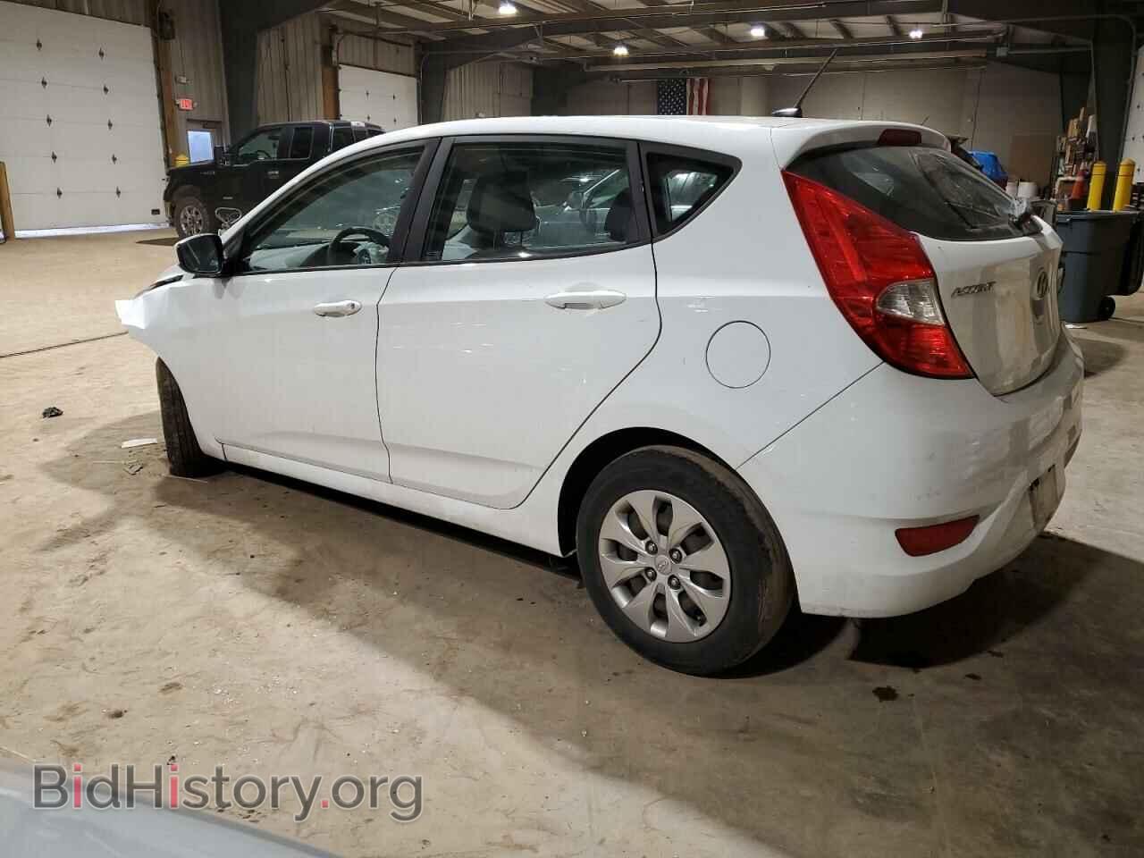 2017 HYUNDAI ACCENT - VIN: KMHCT5AE6HU324372 - Фото 2