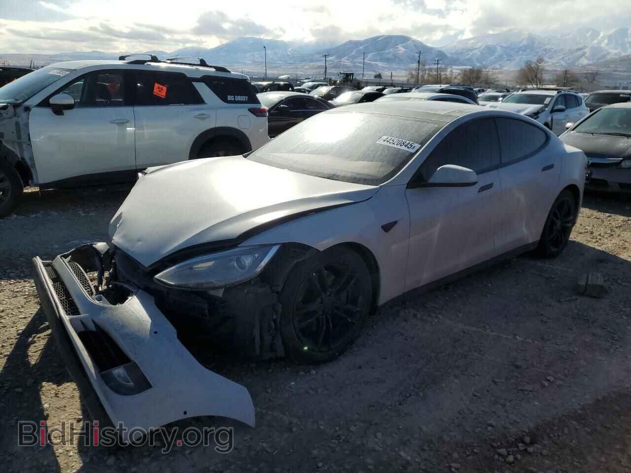 Фотография 5YJSA1H27FF083891 - TESLA MODEL S 2015