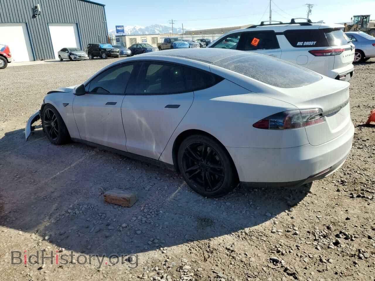 2015 TESLA MODEL S - VIN: 5YJSA1H27FF083891 - Фото 2