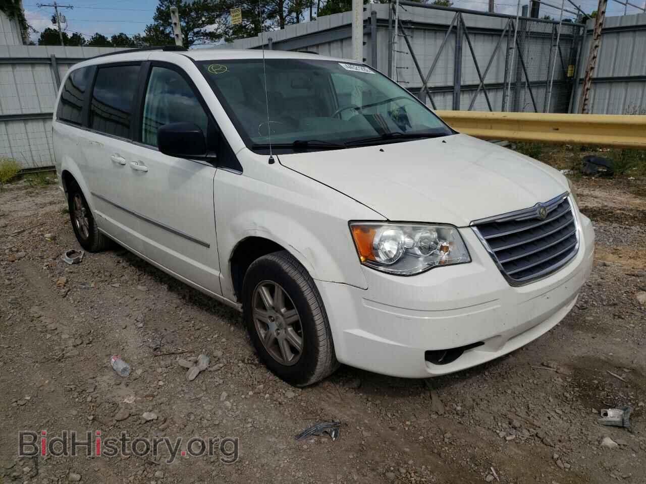 Photo 2A4RR5D18AR235129 - CHRYSLER MINIVAN 2010