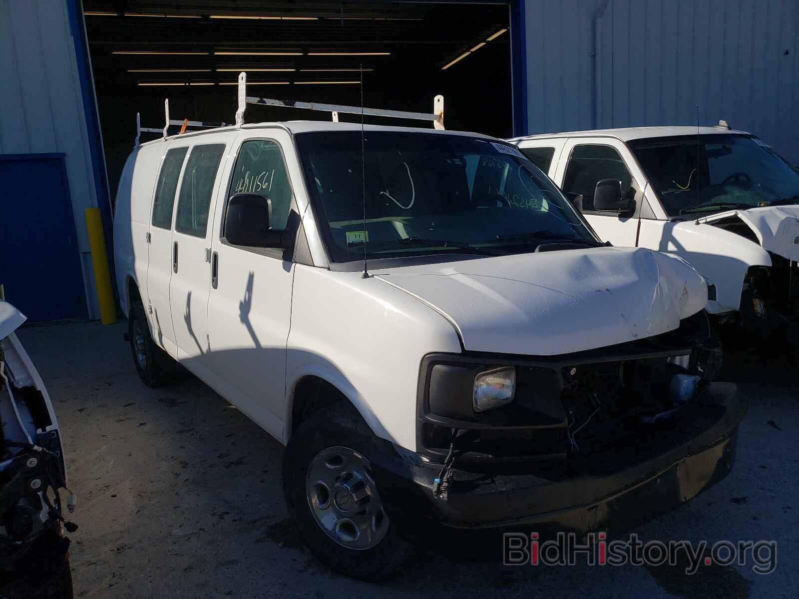 Photo 1GCWGFCA1D1149854 - CHEVROLET EXPRESS 2013