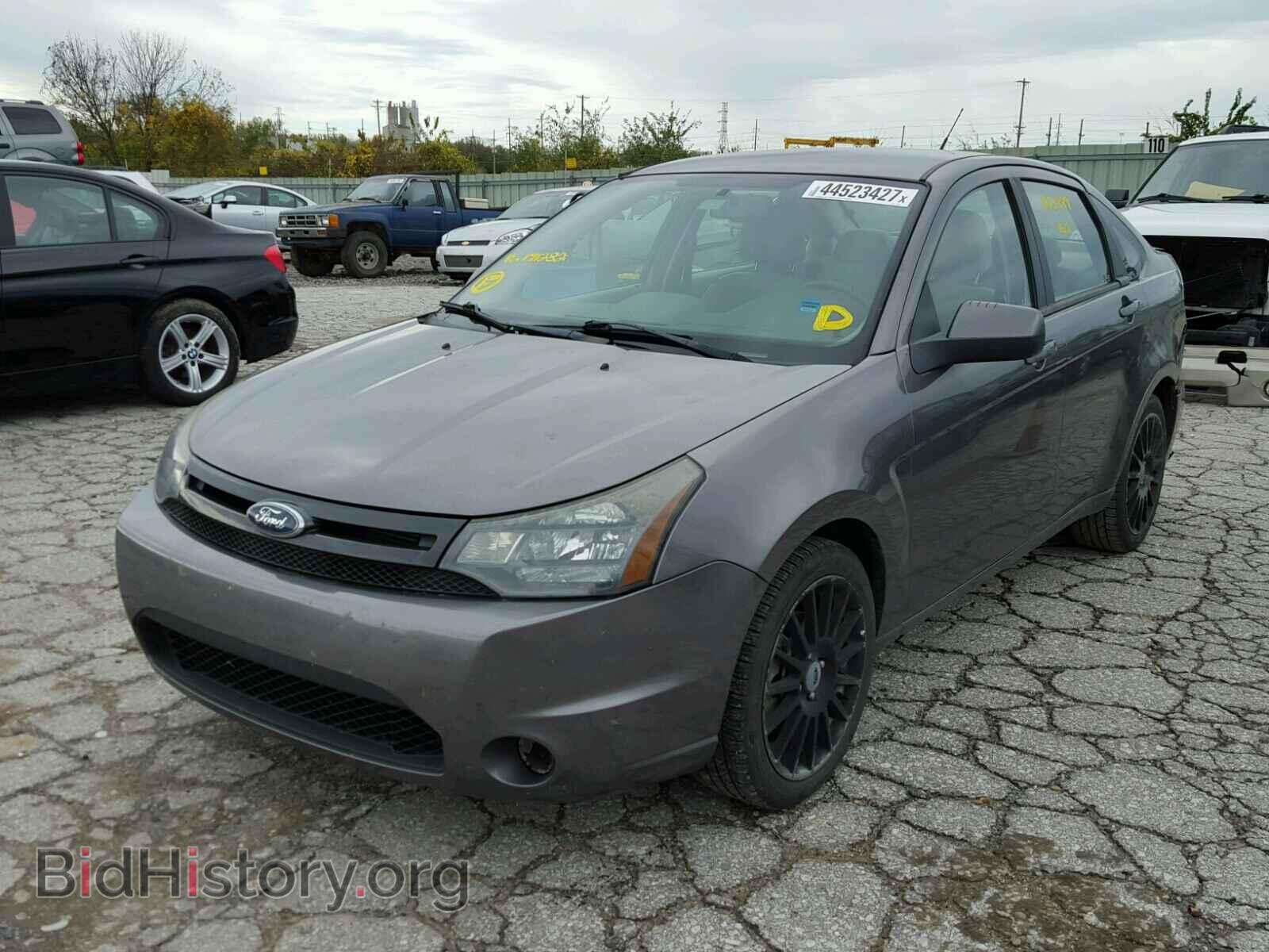 2010 FORD FOCUS - VIN: 1FAHP3GN3AW171282 - Photo 2