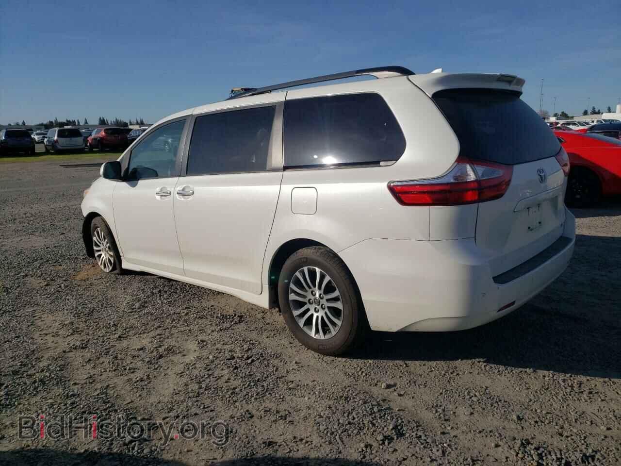 2018 TOYOTA All Models - VIN: 5TDYZ3DC5JS935706 - Фото 2