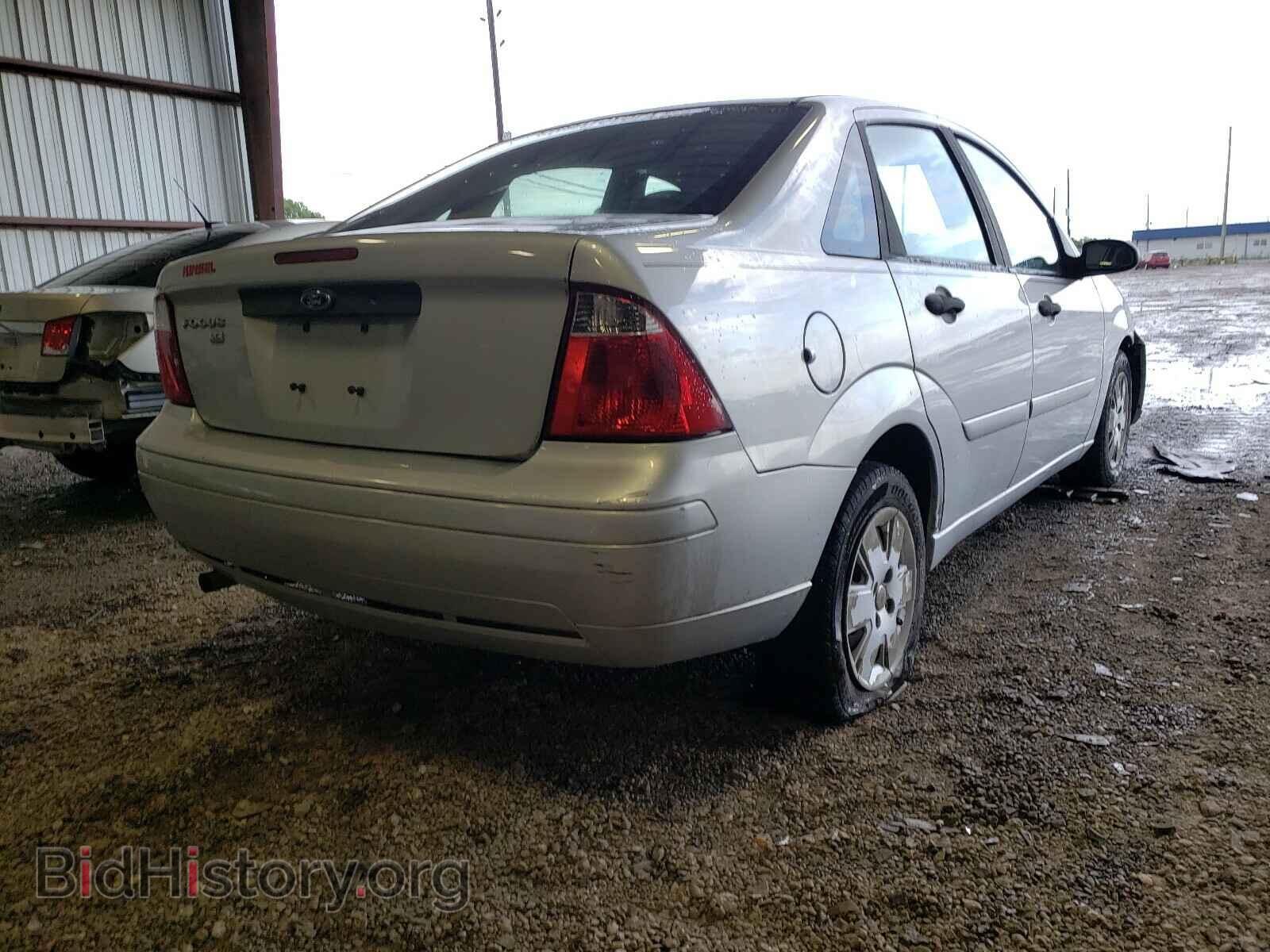 2007 FORD FOCUS - VIN: 1FAFP34N37W109398 - Фото 4
