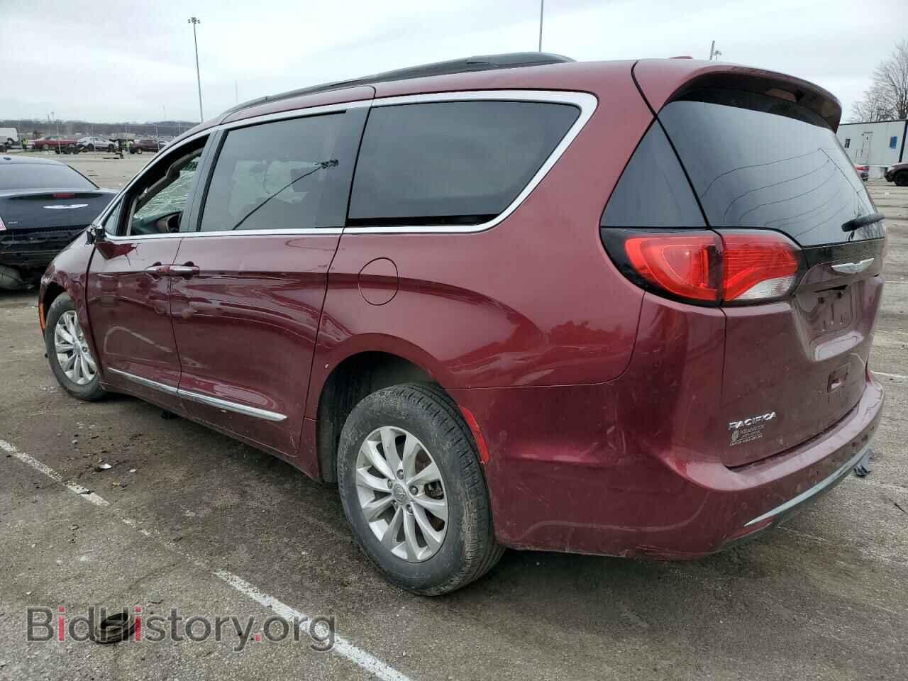 2017 CHRYSLER PACIFICA - VIN: 2C4RC1BG4HR752221 - Photo 2
