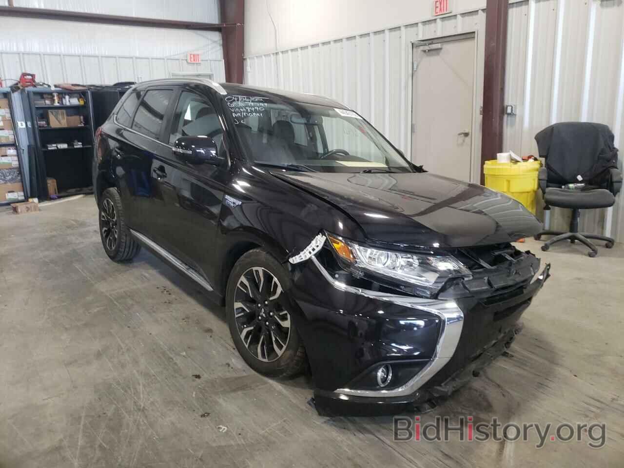 Фотография JA4J24A56JZ028490 - MITSUBISHI OUTLANDER 2018