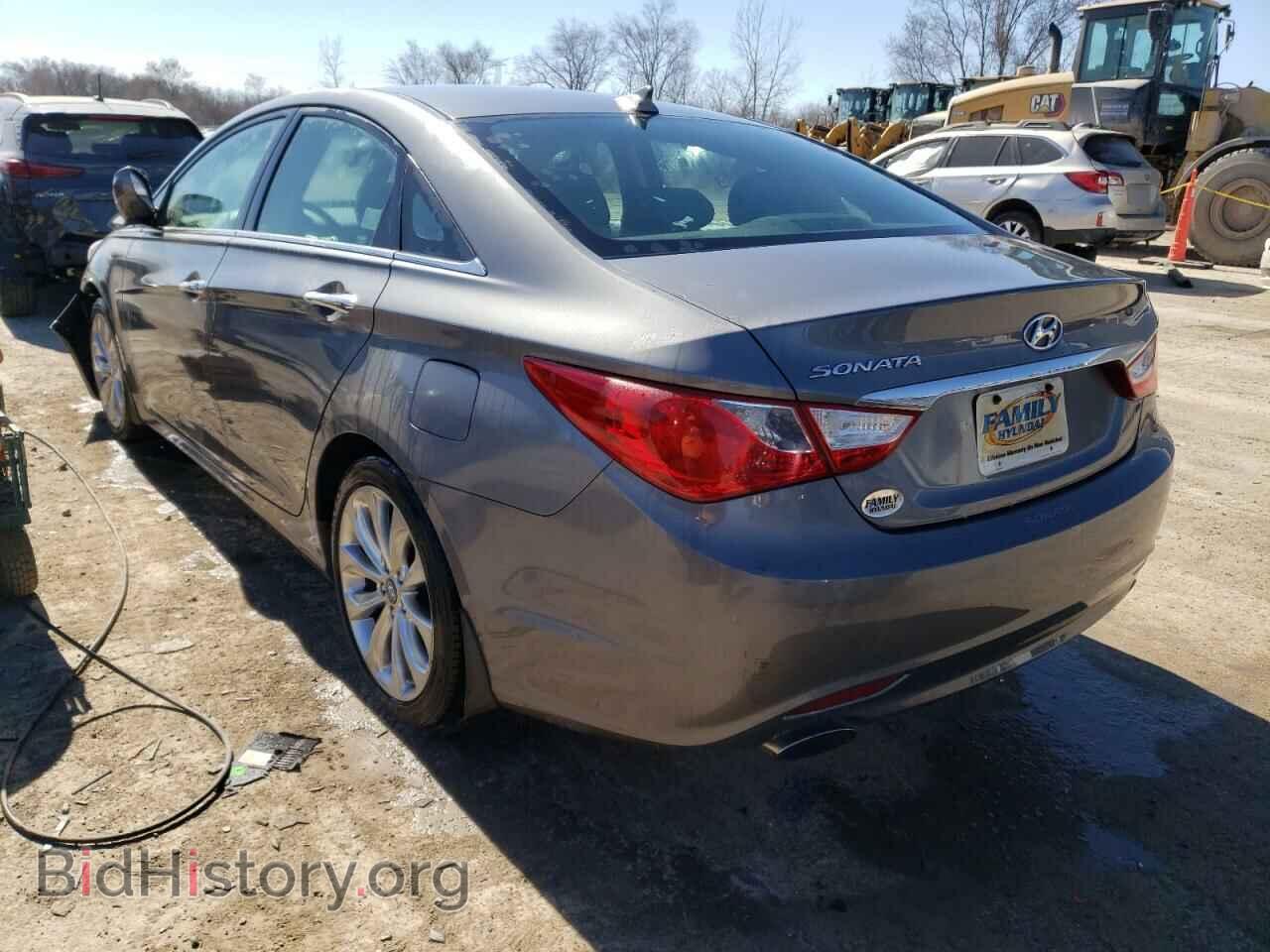 2013 HYUNDAI SONATA - VIN: 5NPEC4AC1DH674745 - Фото 2